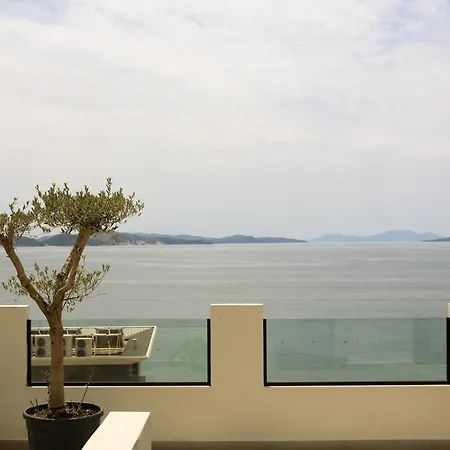 Matias * Sarandë