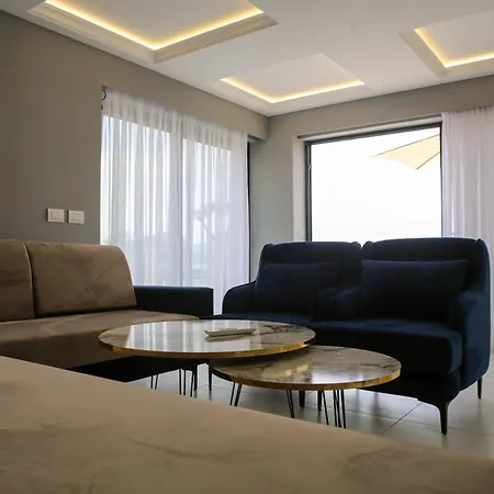 Matias * Sarandë